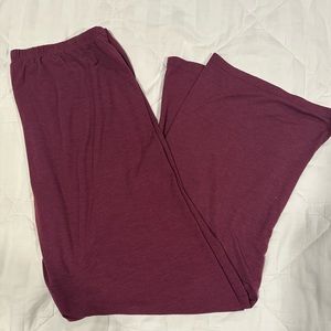 Vanity fair burgundy lounge pants
